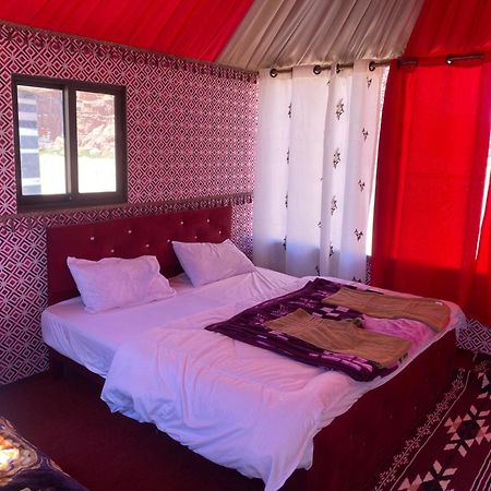 Bed and Breakfast Calm Camp Wadi Rum Exterior foto