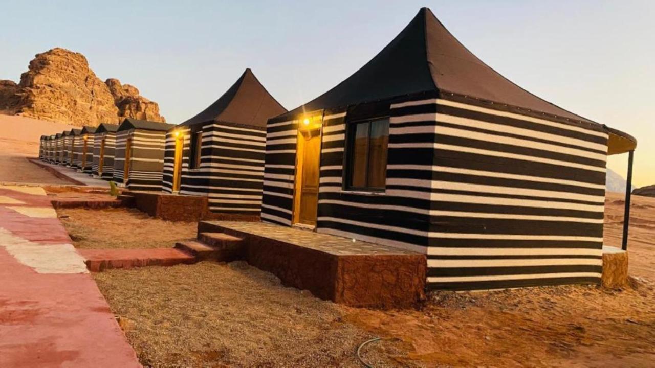 Bed and Breakfast Calm Camp Wadi Rum Exterior foto