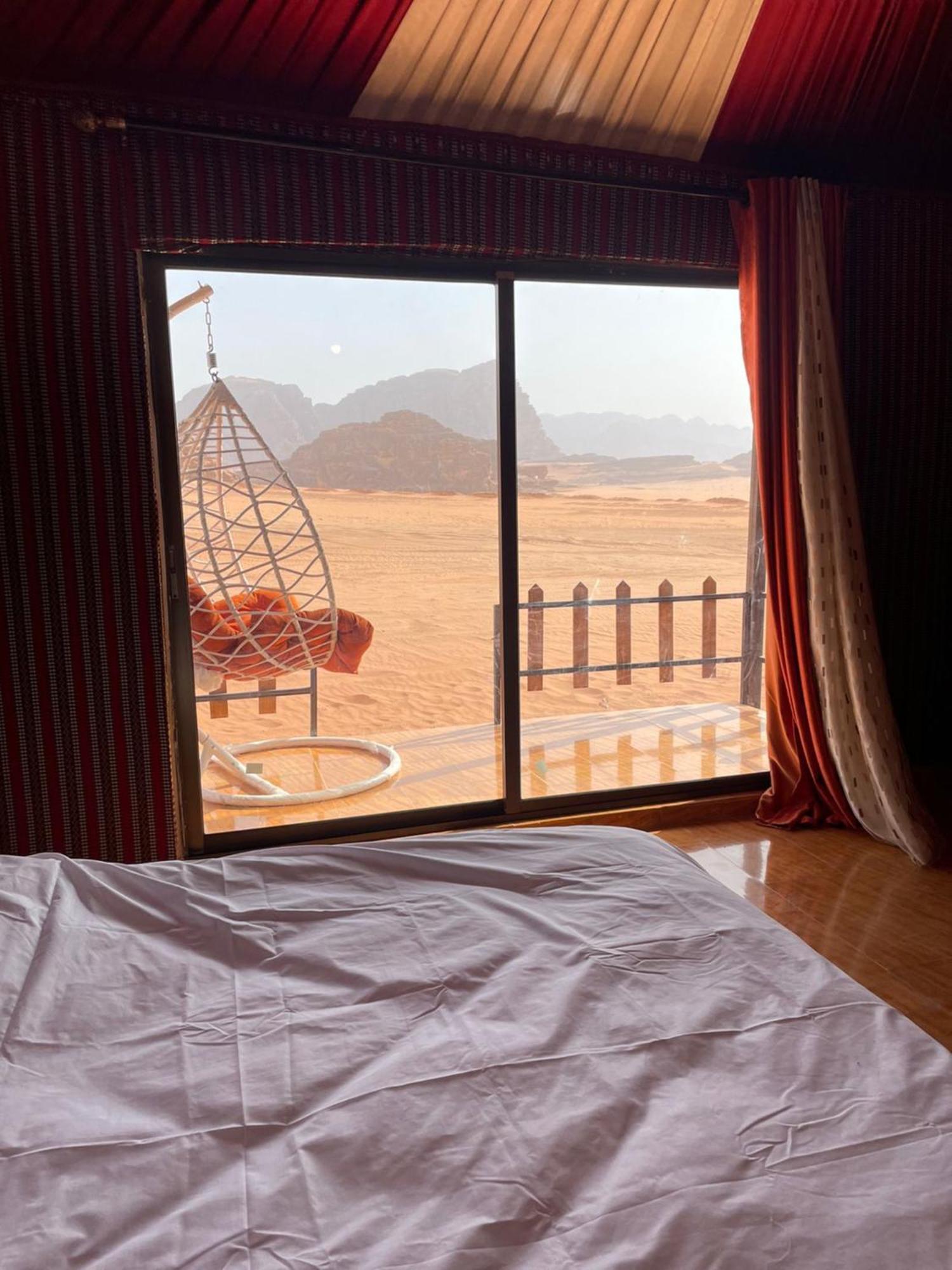 Bed and Breakfast Calm Camp Wadi Rum Exterior foto