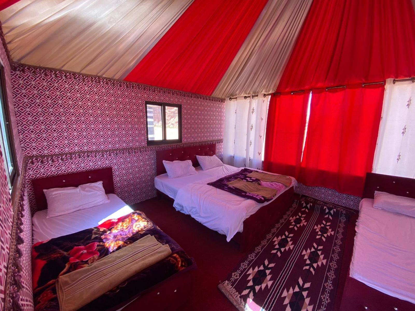Bed and Breakfast Calm Camp Wadi Rum Exterior foto